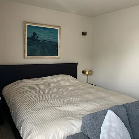Ideal Tml House Next To Main Entrance Bed & Breakfast Boom